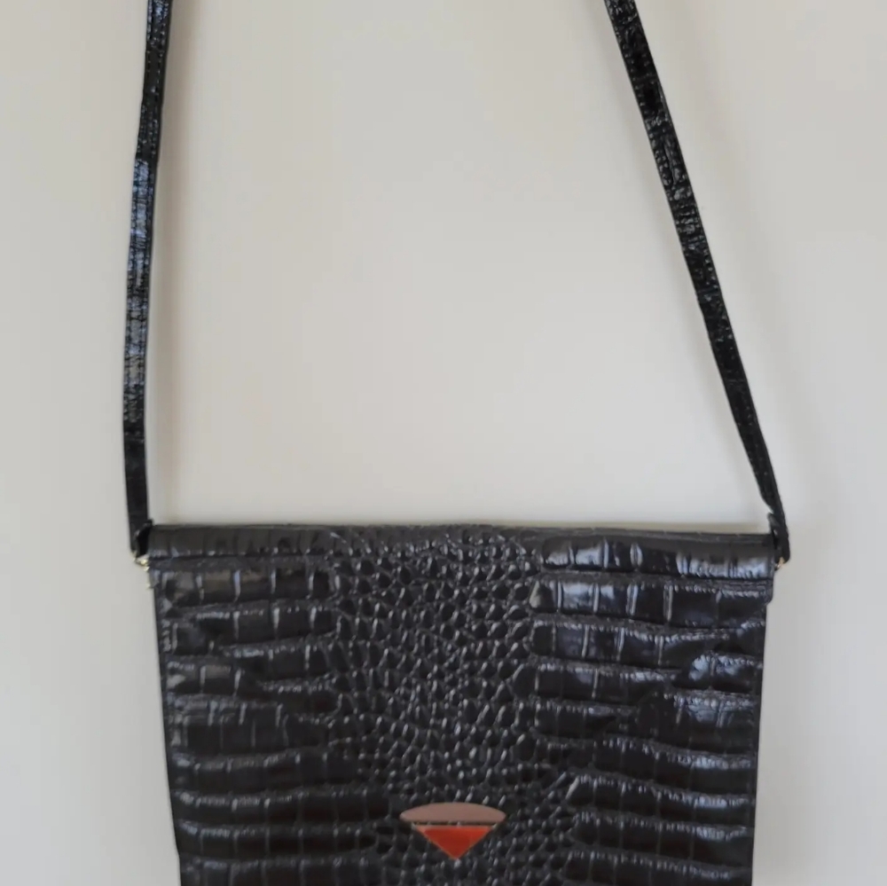 Purse - Picture 2 of 3